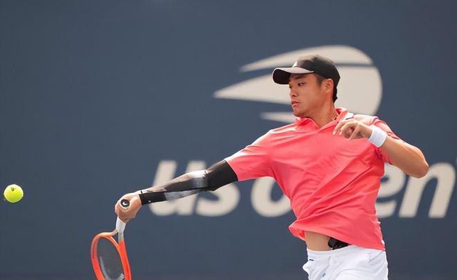 强调了对 强调了对